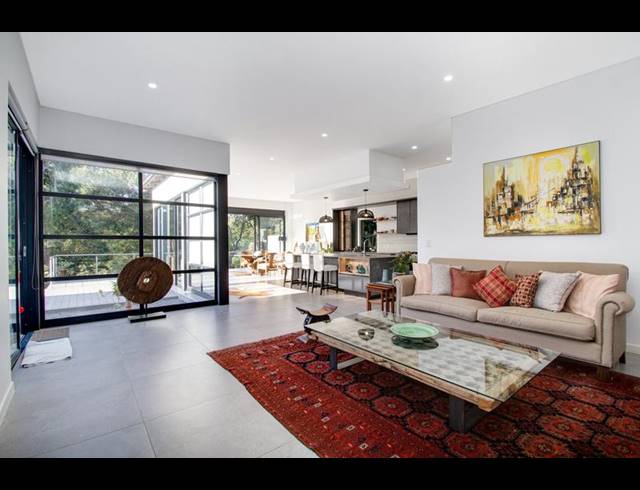 5 BEDROOM HOUSE FOR SALE IN DAINFERN GOLF ESTATE